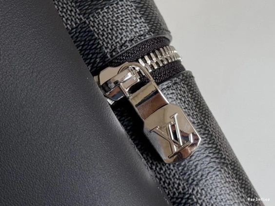 Cheap Backpack VUITTON Discovery PM LOUIS 0823